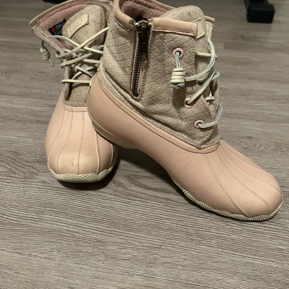 Light Pink Sperry Duck rain boots
